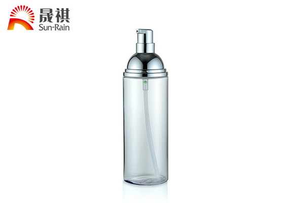Las botellas y los tarros cosméticos transparentes redondos vacíos fijaron 100ml 120ml 50g
